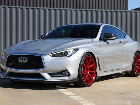 Used 2018 INFINITI Q60 3.0t Sport w/ Sensory Package 3.0T Sport image 4