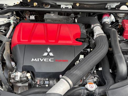 Used 2014 Mitsubishi Lancer Evolution GSR AWD/4WD image 9
