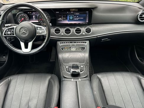 Used 2020 Mercedes-Benz E 350 Sedan image 12