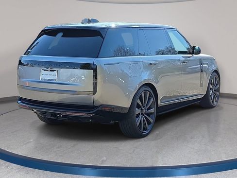 New 2026 Land Rover Range Rover SV AWD/4WD image 5