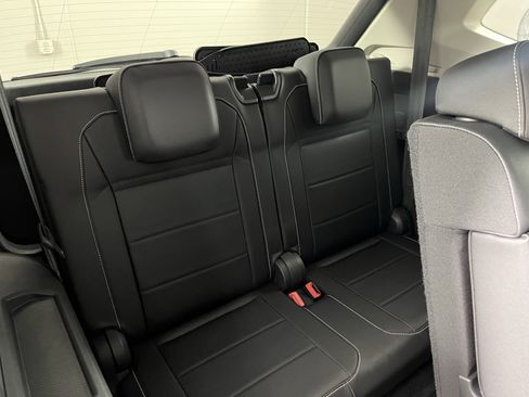 Used 2021 Volkswagen Tiguan SEL image 32