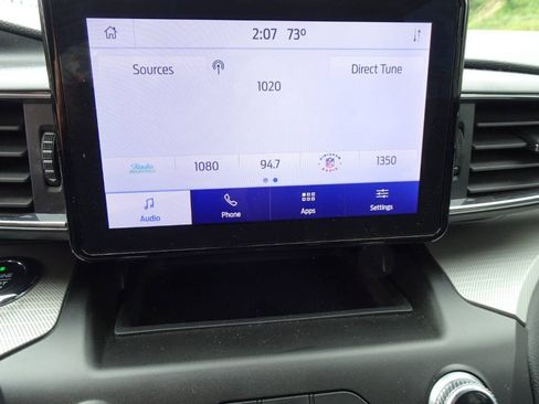 Used 2020 Ford Explorer XLT w/ Equipment Group 202A AWD/4WD image 27