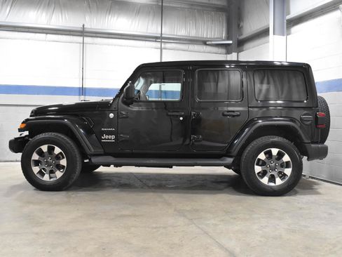Used 2023 Jeep Wrangler Unlimited Sahara w/ LED Lighting Group AWD/4WD image 20
