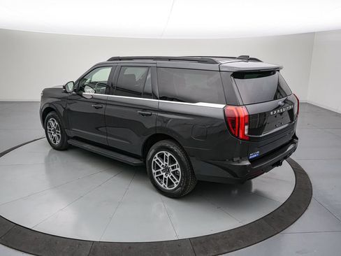 Certified 2025 Ford Expedition Active AWD/4WD image 6