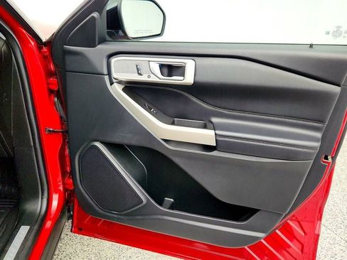 Used 2022 Ford Explorer Limited w/ Equipment Group 301A image 27