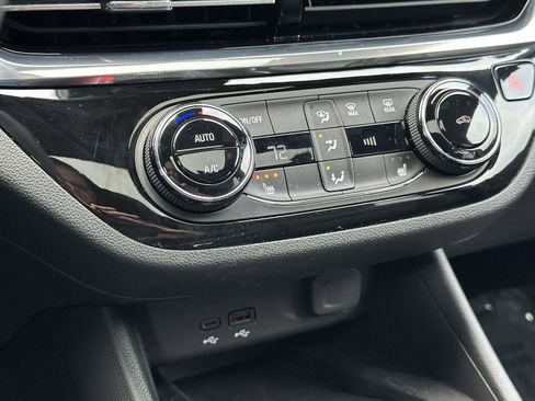 Certified 2024 Buick Envista Sport Touring w/ Convenience I Package image 29