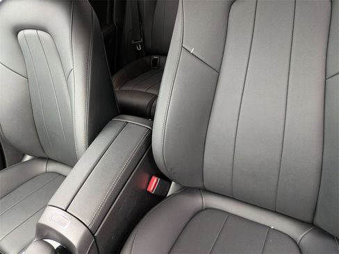 Used 2023 Mercedes-Benz GLA 250 4MATIC image 16