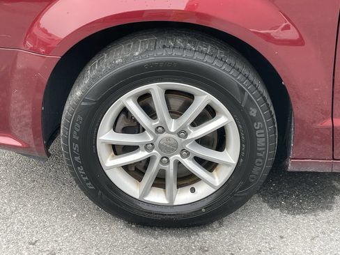 Used 2019 Dodge Grand Caravan SXT FWD image 26