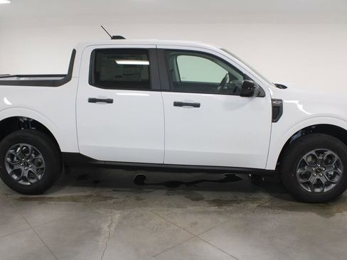 New 2025 Ford Maverick XLT w/ XLT Luxury Package image 10