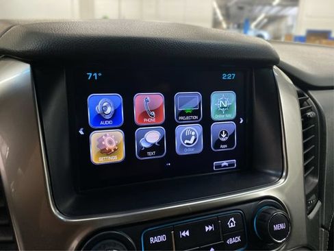 Used 2019 Chevrolet Tahoe LS w/ Enhanced Driver Alert Package AWD/4WD image 28