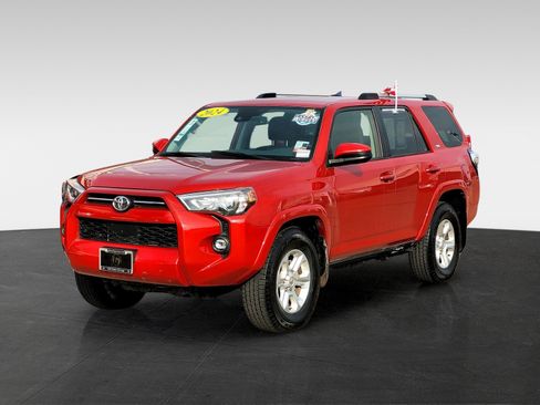 Used 2024 Toyota 4Runner SR5 image 8