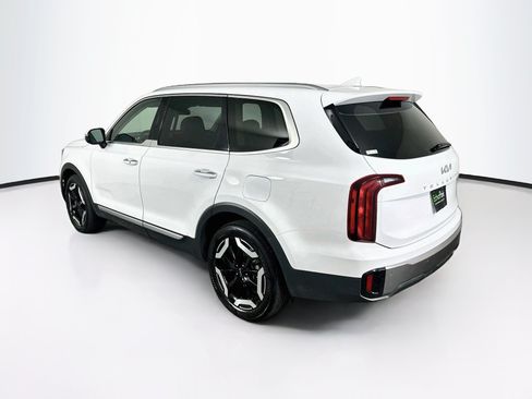 Used 2025 Kia Telluride S FWD image 5