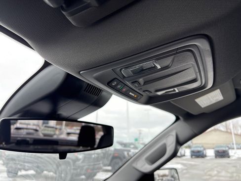 New 2025 Chevrolet Silverado 1500 Custom image 18