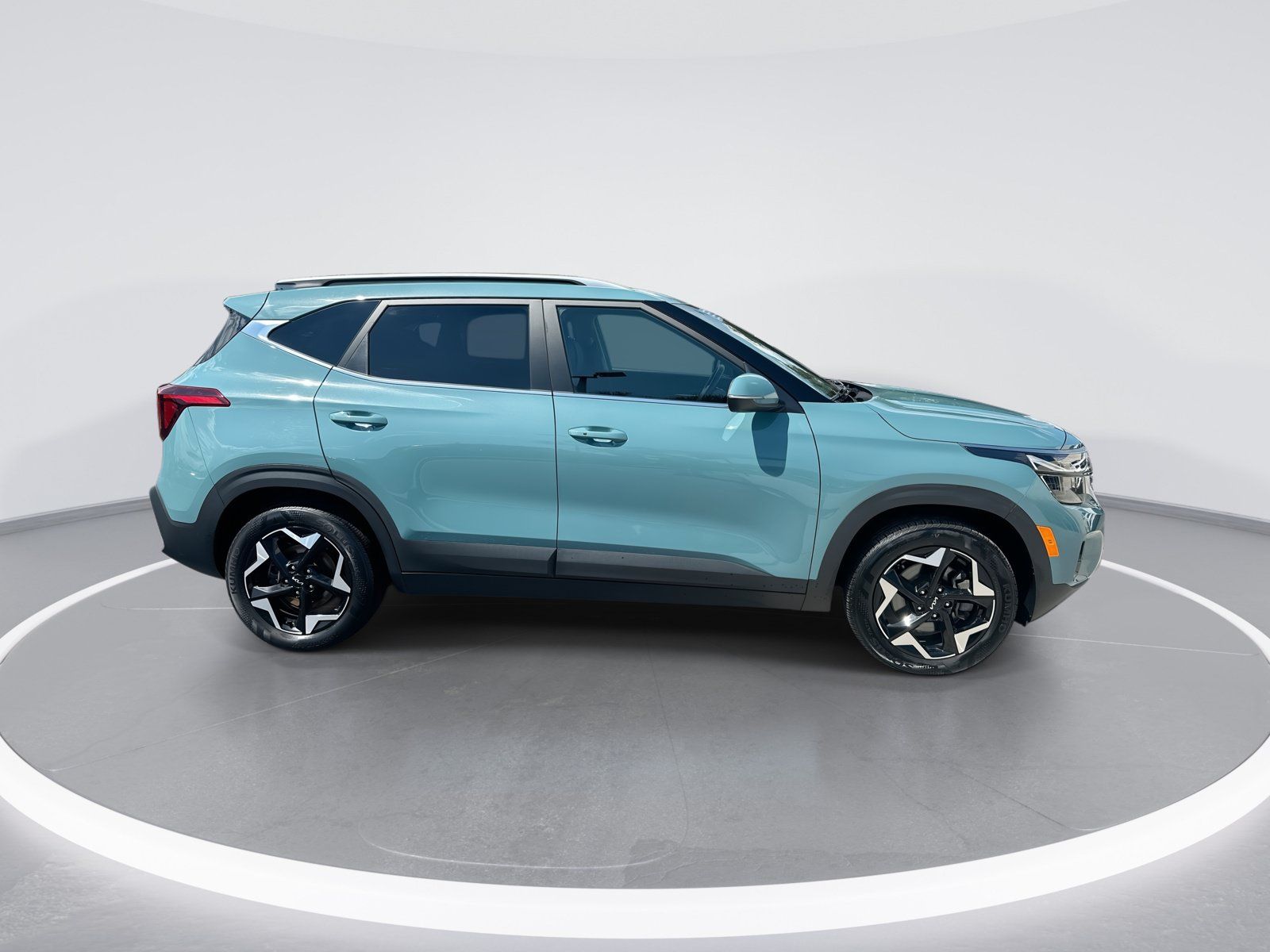Used 2024 Kia Seltos EX AWD/4WD image 10