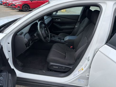 Used 2025 Honda Accord Sport image 16