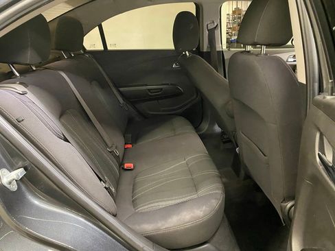 Used 2020 Chevrolet Sonic LT w/ Convenience Package FWD image 10