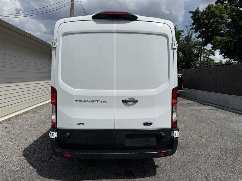 Used 2024 Ford Transit 250 148 Medium Roof Extended AWD image 5