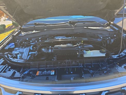 Used 2025 Ford Explorer Platinum w/ Ultimate Package image 30