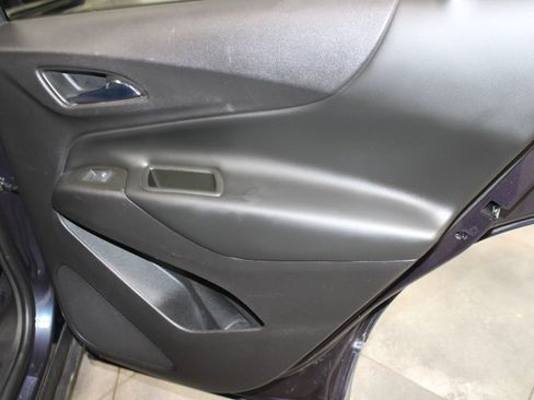 Used 2018 Chevrolet Equinox LT image 25