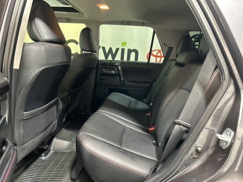 Used 2022 Toyota 4Runner TRD Off-Road Premium image 23