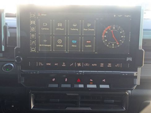 Used 2024 GMC Hummer EV 3X image 26