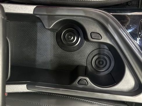 Used 2024 Kia Niro EX Touring image 15