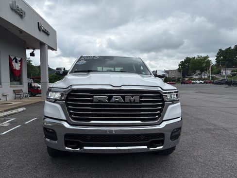 Used 2025 RAM 1500 Laramie w/ Off Road Group AWD/4WD image 4