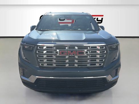 Used 2024 GMC Acadia Denali AWD/4WD image 2