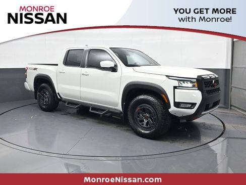 New 2026 Nissan Frontier PRO-4X w/ Pro-4x Convenience Package image 1