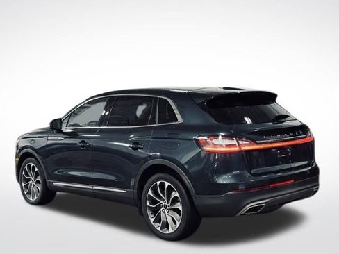 Used 2022 Lincoln Nautilus Reserve w/ Luxury Package image 9