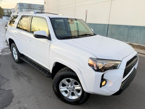 Used 2015 Toyota 4Runner SR5 image 8