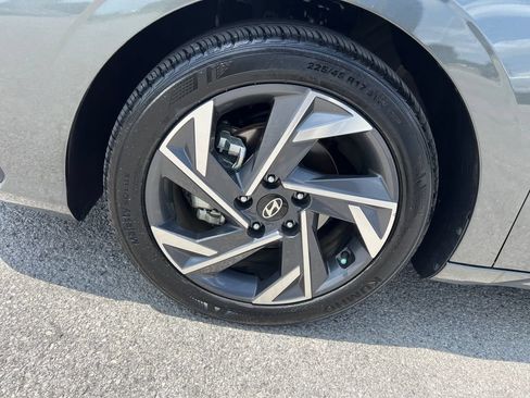 Used 2025 Hyundai Elantra Sport w/ Cargo Package FWD image 10