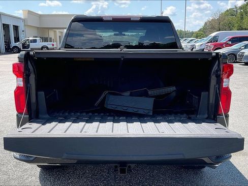 Used 2021 Chevrolet Silverado 1500 Custom RWD image 18