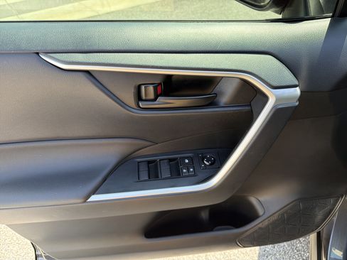 Certified 2023 Toyota RAV4 LE FWD image 20