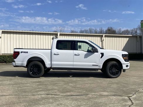 New 2025 Ford F150 XLT w/ Equipment Group 302A MID image 2