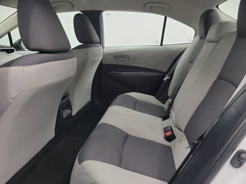 Used 2025 Toyota Corolla LE FWD image 12