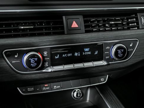 Used 2017 Audi A4 2.0T Premium w/ Convenience Package image 32