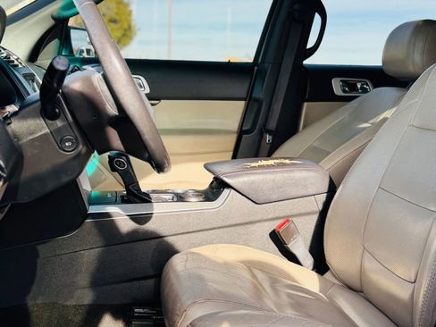 Used 2011 Ford Explorer Limited w/ 301A Rapid Spec Order Code image 9