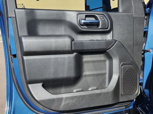 Used 2024 Chevrolet Silverado 2500 Custom w/ Custom Convenience Package image 29