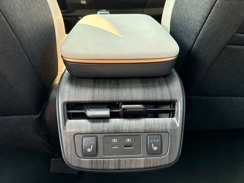 Certified 2024 Nissan Ariya AWD image 29