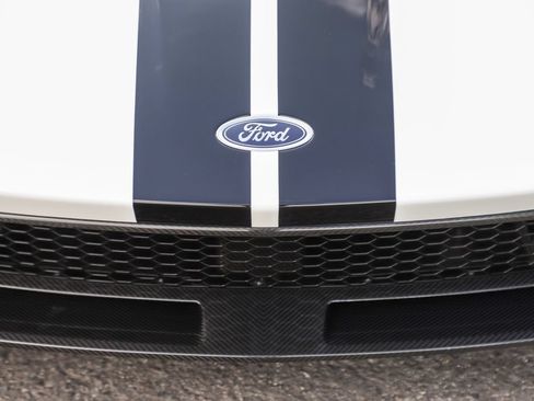 Used 2017 Ford GT RWD image 27
