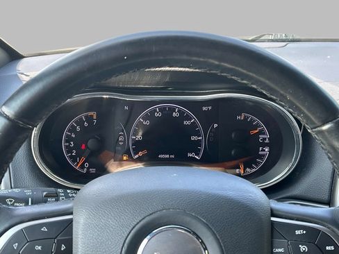 Used 2020 Jeep Grand Cherokee Laredo AWD/4WD image 23