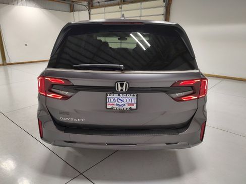 New 2026 Honda Odyssey EX-L image 12