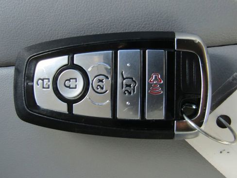 Used 2025 Ford Explorer Active w/ Active Comfort Package image 34