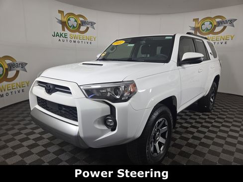 Used 2022 Toyota 4Runner TRD Off-Road Premium image 3