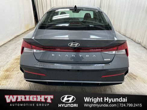 New 2026 Hyundai Elantra Blue image 5
