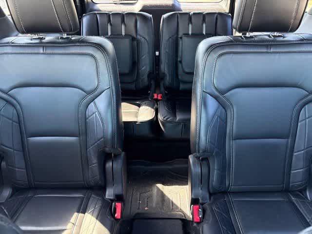 Used 2017 Ford Explorer Platinum AWD/4WD image 22