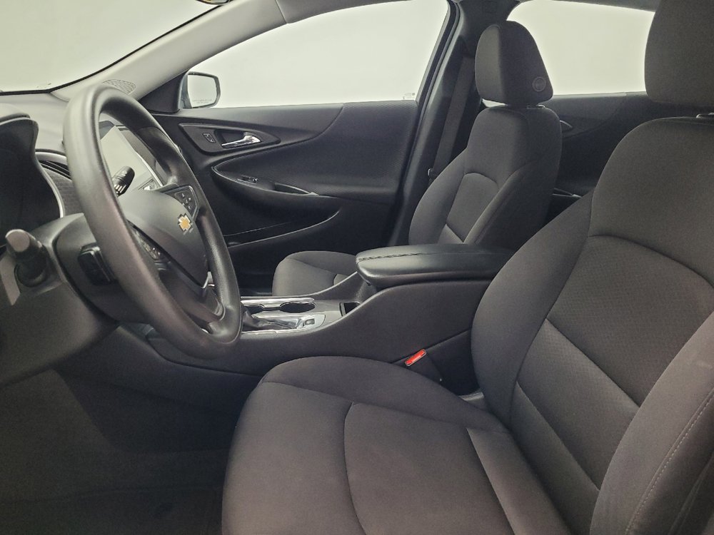Used 2023 Chevrolet Malibu LT FWD image 17