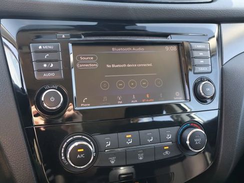 Used 2020 Nissan Rogue Sport S w/ Appearance Package image 16