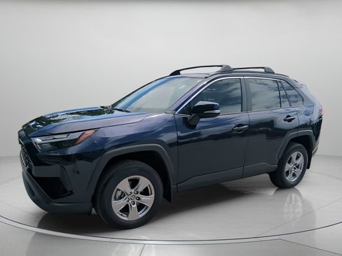 Used 2025 Toyota RAV4 XLE w/ Convenience Package FWD image 14